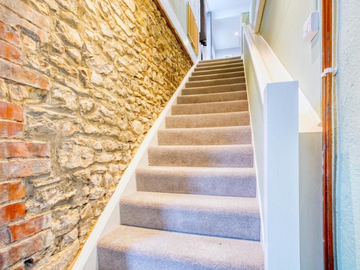 Pass The Keys Lovely 2-Bed Apartment Colyton Near Jurassic Coast Екстериор снимка